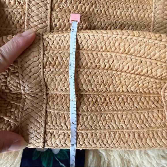 NWT Draper James Everyday Straw Bag Tote with Scarf - Picture 5 of 6